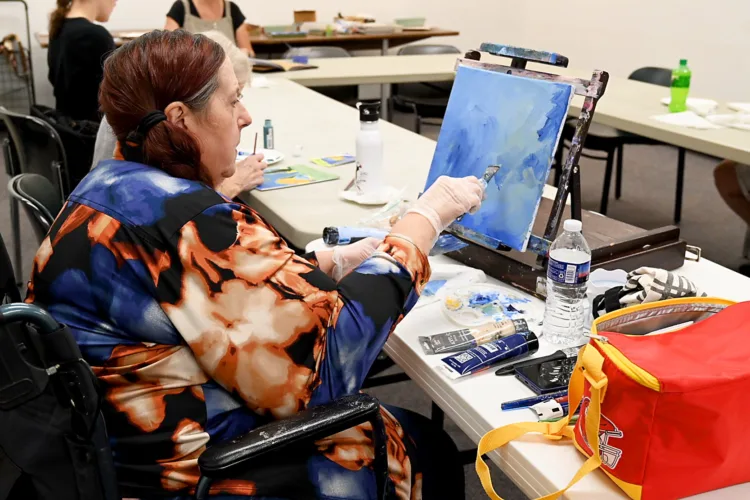 Women’s art group fosters healing, community